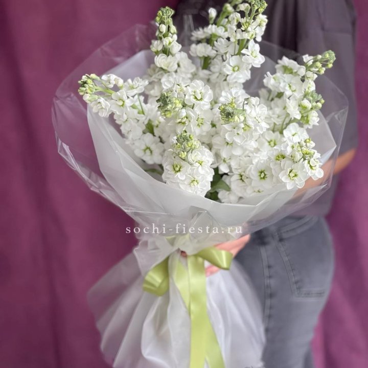 Букет ароматной маттиоллы №1 в Нижнем Тагиле