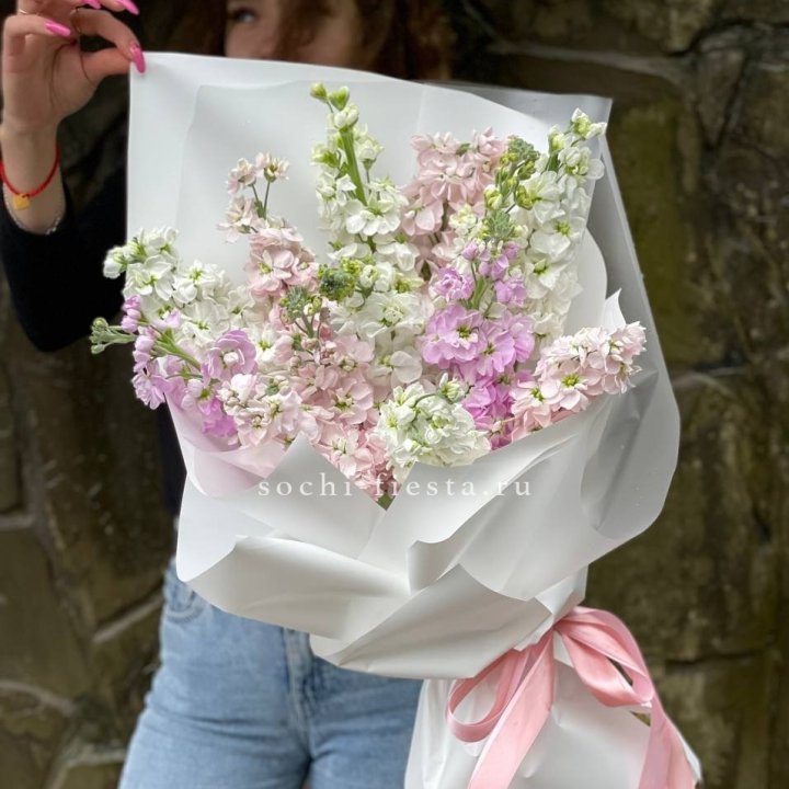 Букет маттиол №1 в Нижнем Тагиле