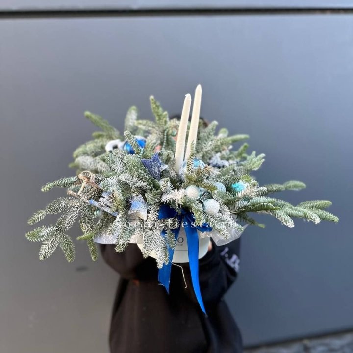 Новогодняя композиция в коробке  в Нижнем Тагиле