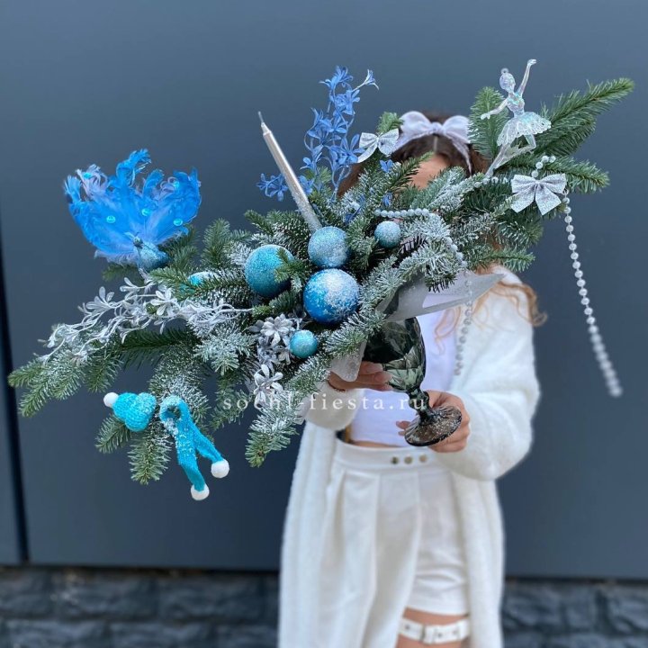 Композиция в бокале голубая в Нижнем Тагиле