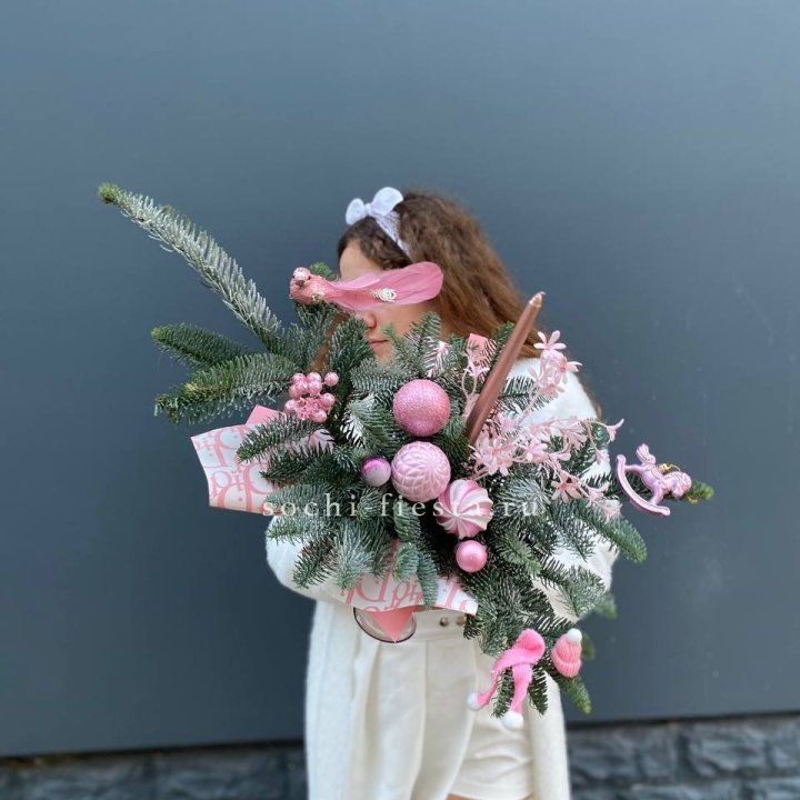 Композиция бокал розовый в Нижнем Тагиле