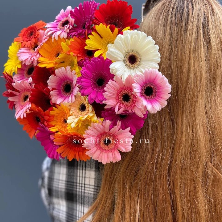 Охапка гербер  в Нижнем Тагиле