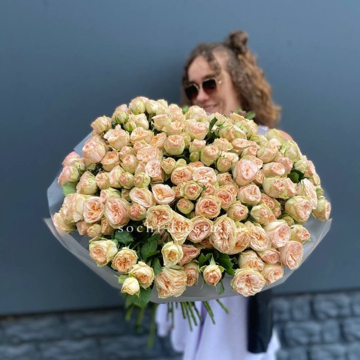 51 пионовидная роза в Нижнем Тагиле