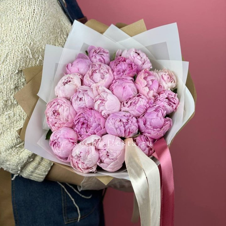 Букет из 21 пионов в Нижнем Тагиле