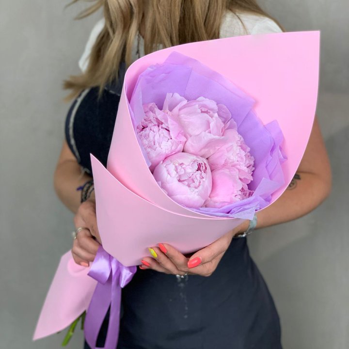 Букет пионов "Файв" в Нижнем Тагиле