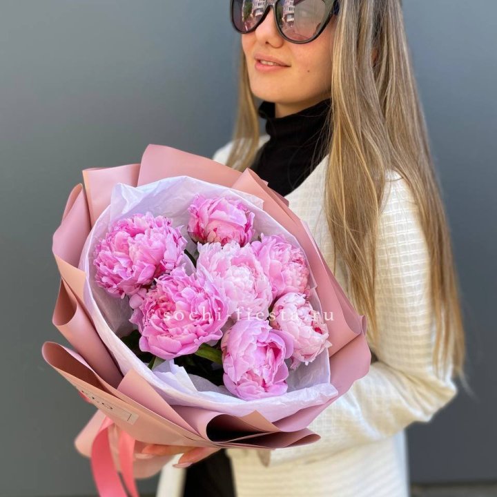 7 пионов в оформлении в Нижнем Тагиле