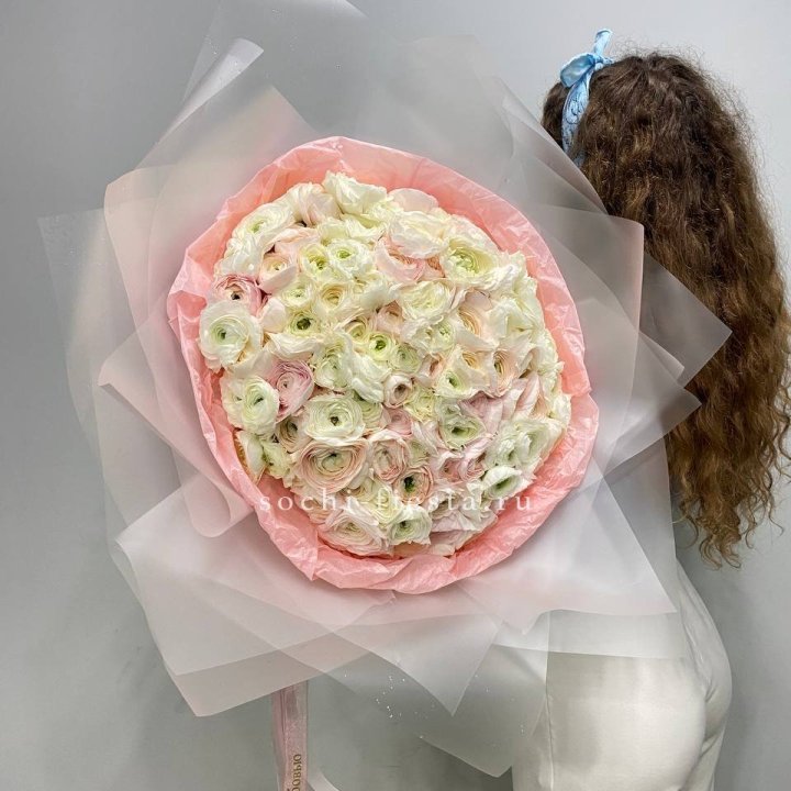 113 ранункулюсов  в Нижнем Тагиле