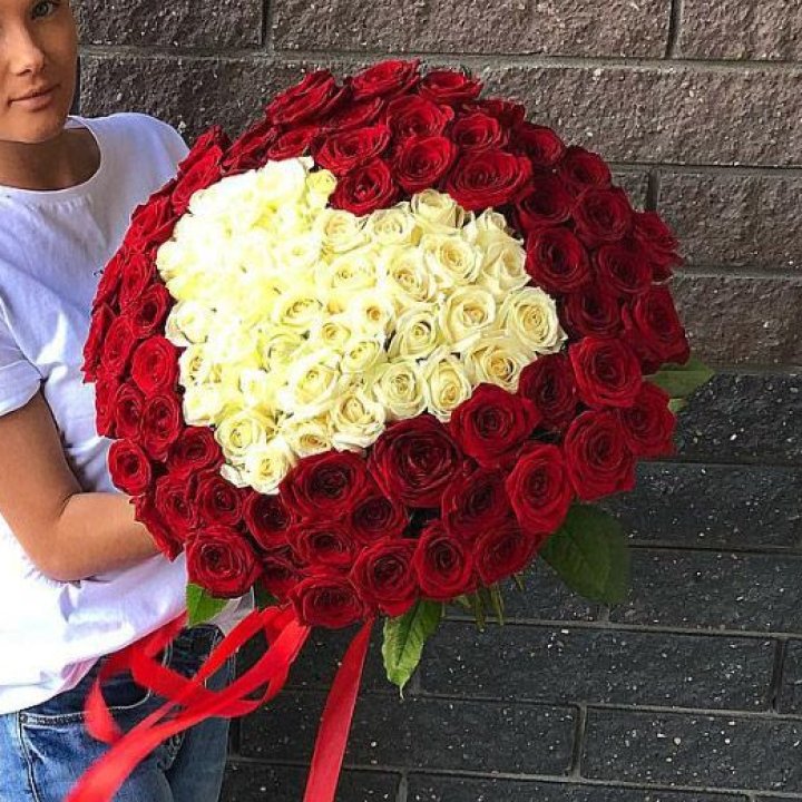 101 роза "Сердце" в Нижнем Тагиле