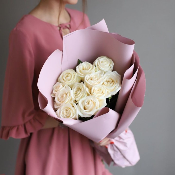 11 белых роз в Нижнем Тагиле