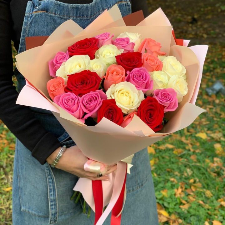 25 роз "Карусель" в Нижнем Тагиле