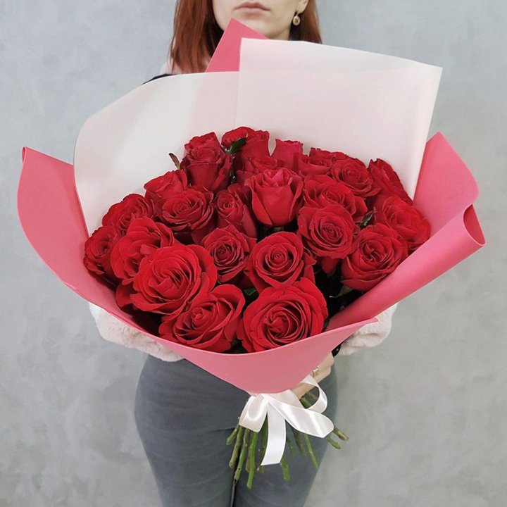 25 Красных роз рози вайт в Нижнем Тагиле