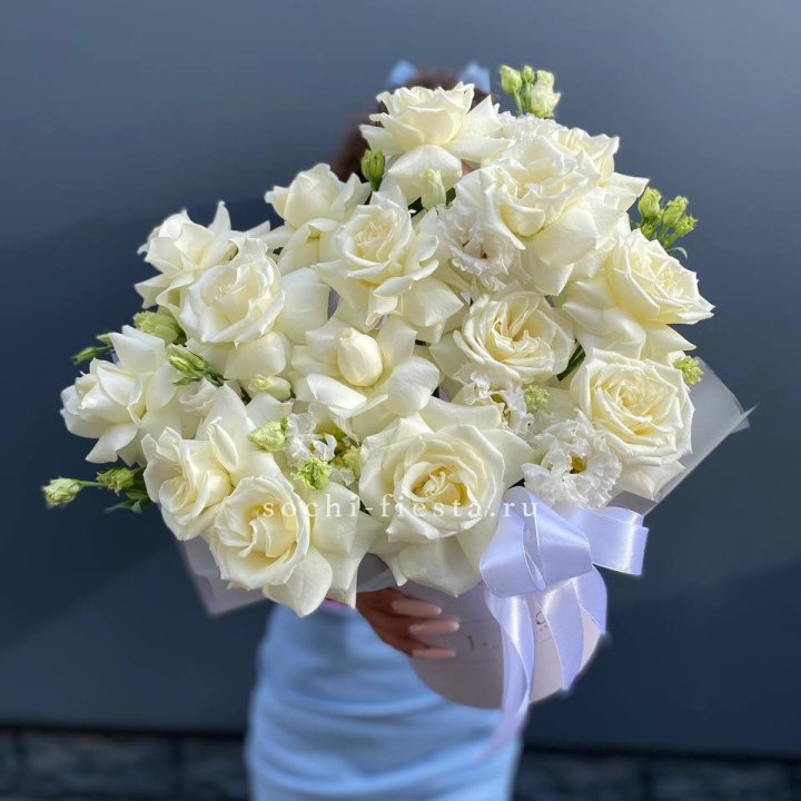 Коробка с цветами "Свен" в Нижнем Тагиле