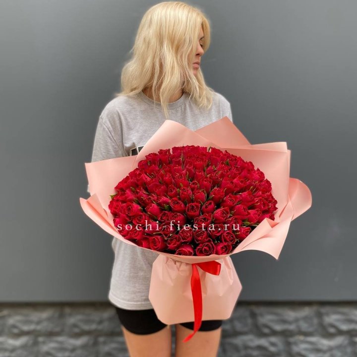 101  красная кенийская роза  с доставкой в Нижнем Тагиле