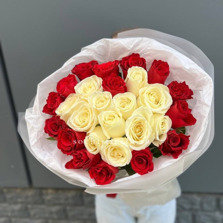 27 роз микс в Нижнем Тагиле