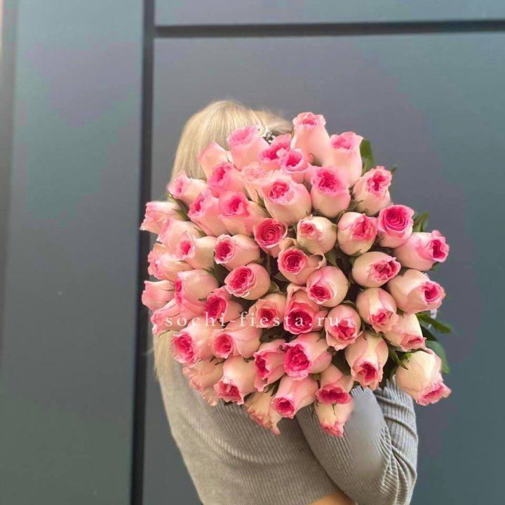 51 розовая роза в Нижнем Тагиле
