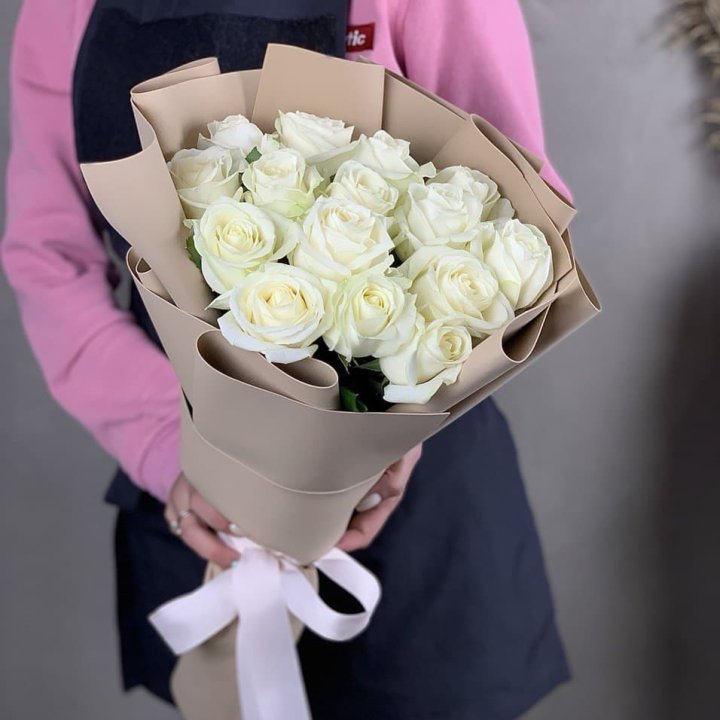 15 белых роз миракли в Нижнем Тагиле