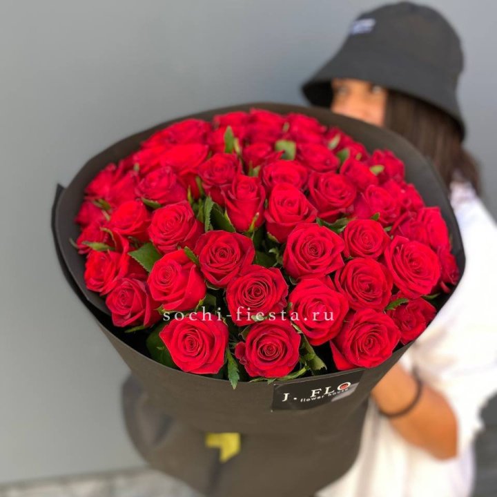 51 роза "Блек" в Нижнем Тагиле