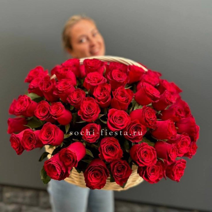 101 красная роза в корзине   в Нижнем Тагиле