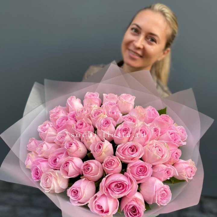 51 розовая роза в Нижнем Тагиле