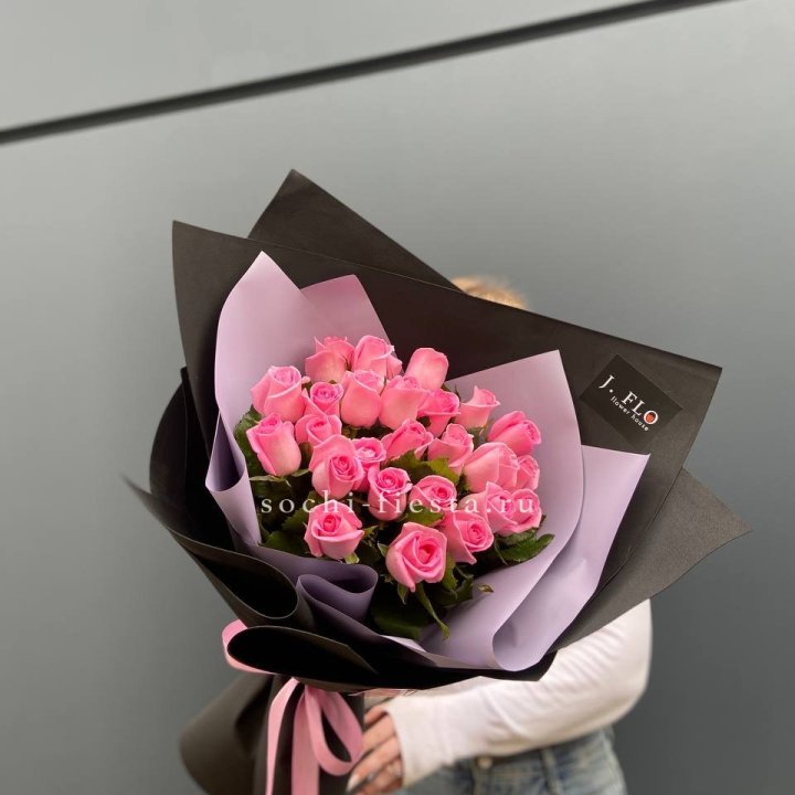 19 розовых роз  в Нижнем Тагиле