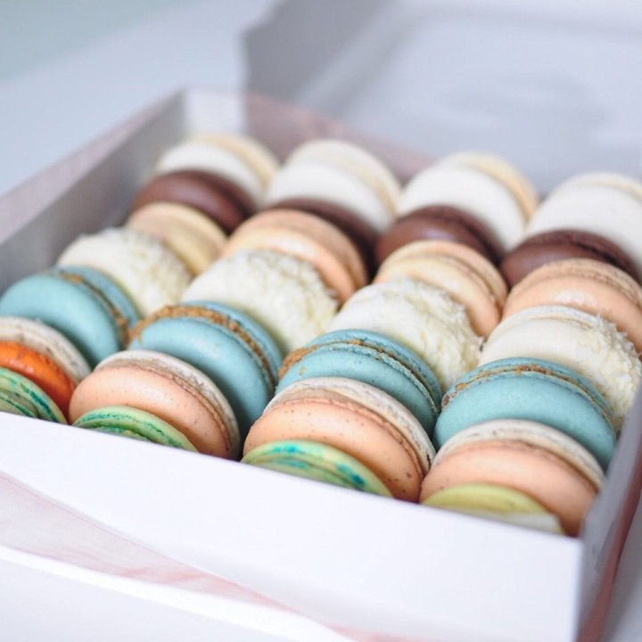 Коробка макаронс 25 шт. в Нижнем Тагиле
