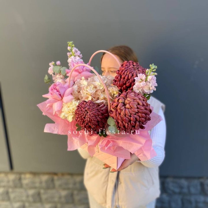 Сумочка нежная с бигуди в Нижнем Тагиле