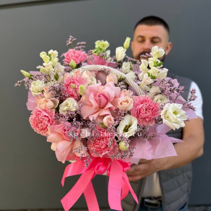 Цветочная корзина №1 в Нижнем Тагиле