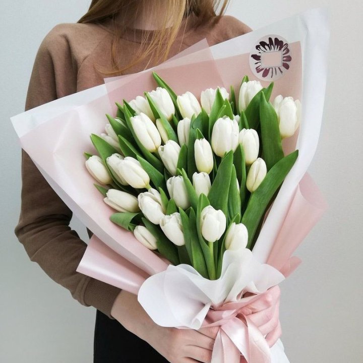 Букет белых тюльпанов "Моника" в Нижнем Тагиле