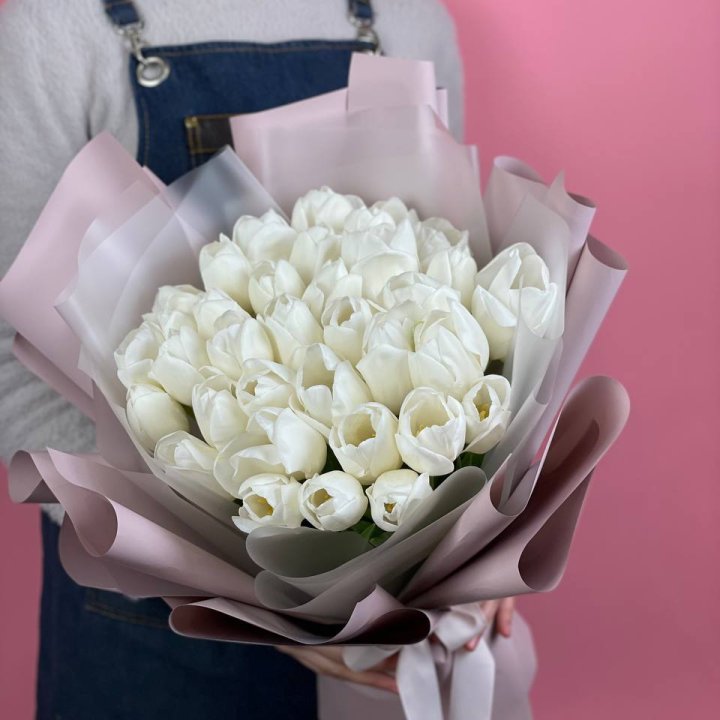 Букет белых тюльпанов "Пур-пур" в Нижнем Тагиле
