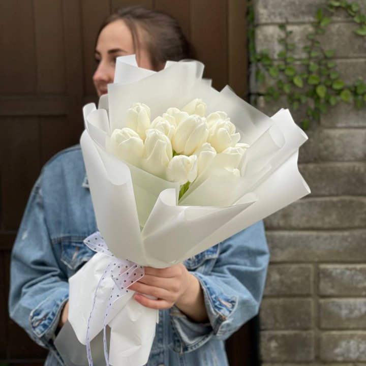 Букет белоснежных тюльпанов в Нижнем Тагиле